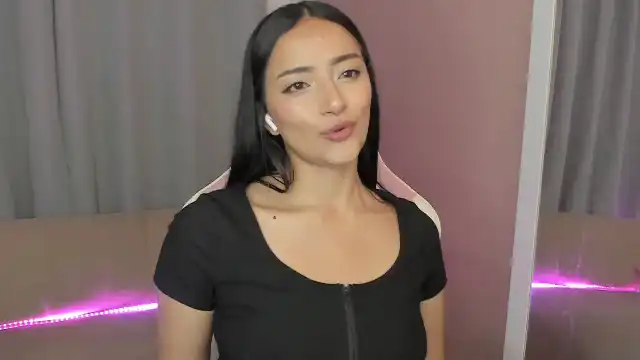 Jen-holly – [Flirt4free] Hot Dream Girl Chica – 2025-11-11 16:42:40