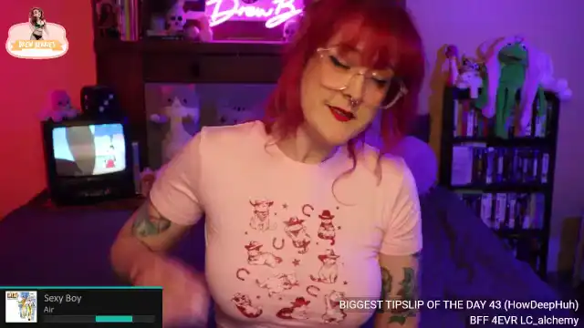 Drewberries – [Myfreecams] Webcamsex Art Flashing Ass – 2026-07-12 22:55:34