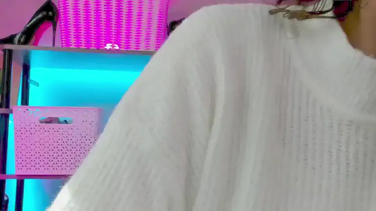Vivienvee – [Streamate] Nice Boobs Multi Goal Show Sexcam – 2025-07-12 22:52:44