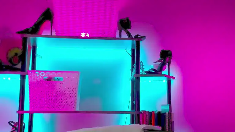Vivienvee – [Streamate] Incredible Women Hidden Pussy – 2026-04-29 18:45:51