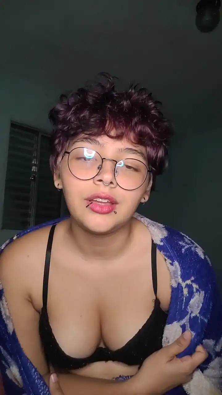 Xangelover – [Cam4] Licking Spy Video Ride – 2025-02-16 23:26:11