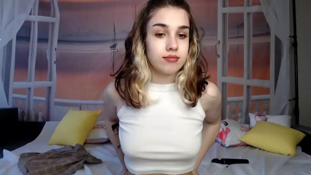 Ellawalker – [Amateur.tv] Art Shows Ass Webcam Chat – 2026-07-11 11:10:40