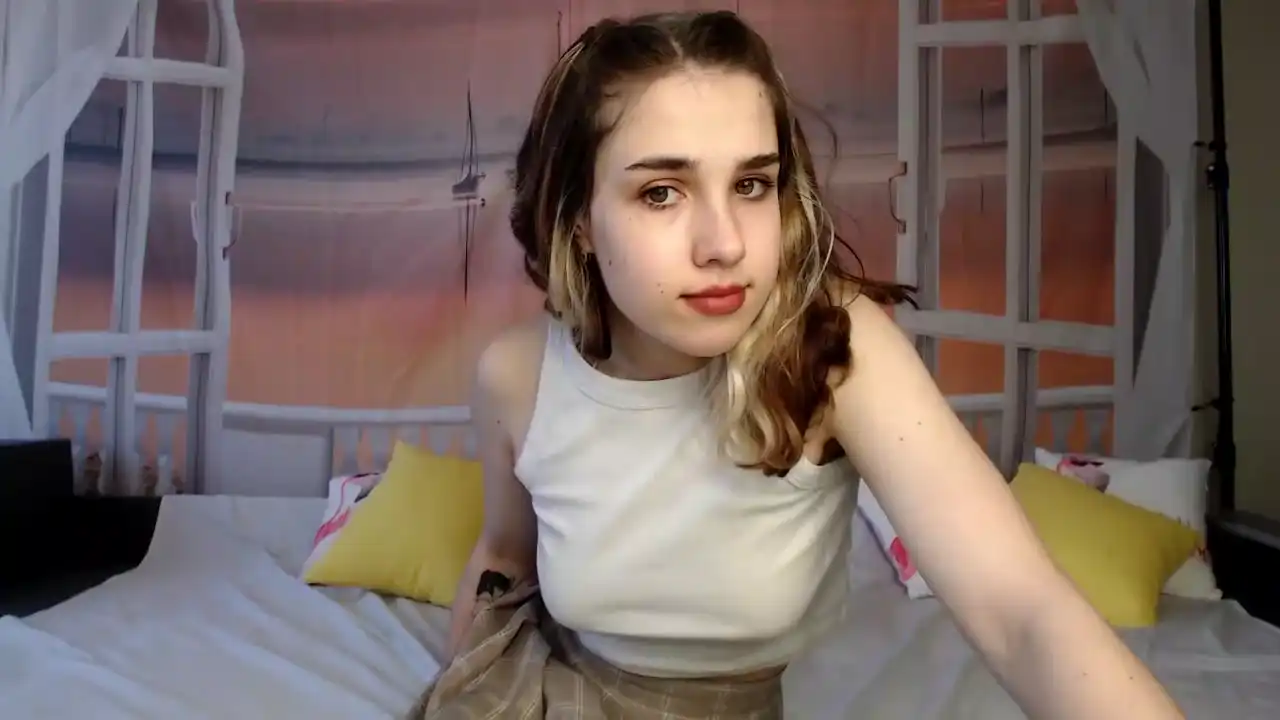 Ellawalker – [Amateur.tv] Pussy Roleplay Cam Video – 2026-07-05 07:44:43