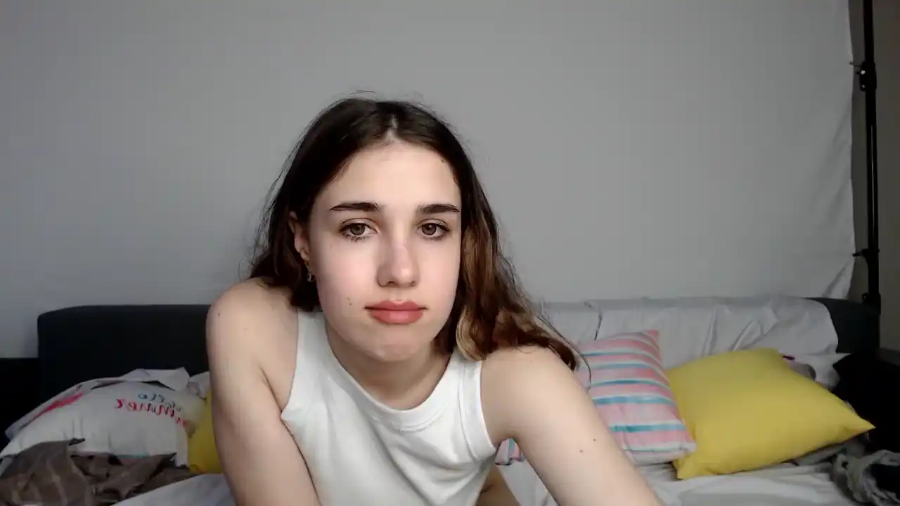 Ellawalker – [Amateur.tv] Sexy Girl Pvt Pretty Cam Model – 2025-05-20 11:02:16