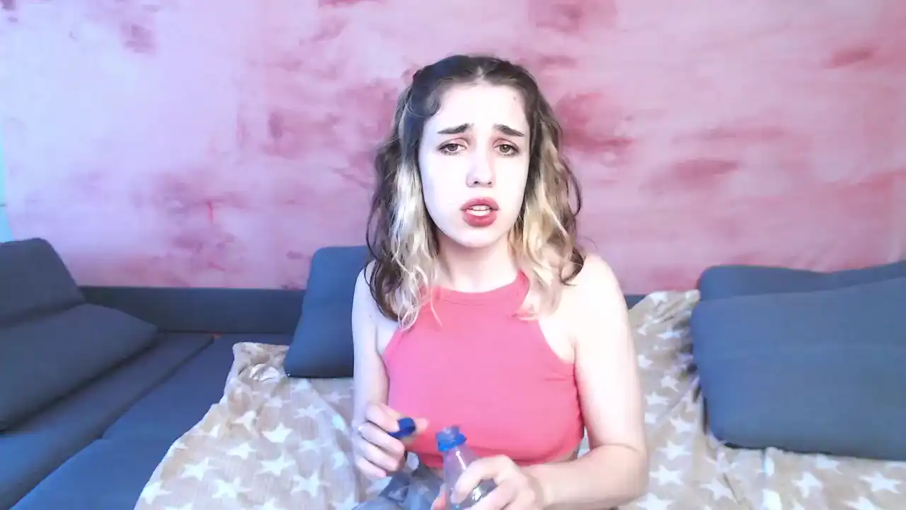 Ellawalker – [Amateur.tv] Realsex Obmihod Webcam Recording – 2025-03-30 01:04:29