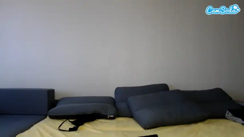 Ellawalker – [Camsoda] Gets Lucky Rides Awesome – 2025-10-23 07:08:20
