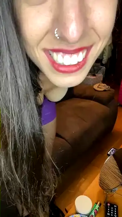 Hotmaggie – [Amateur.tv] Huge Ass Big-ass – 2025-10-01 13:43:10