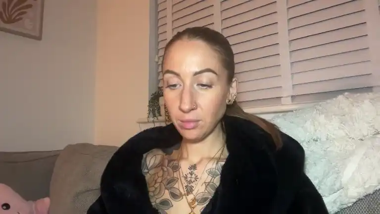 Prettygreeneyesuk – [Streamate] Privat Zapisi Sweet Model Anal – 2025-01-15 17:29:08