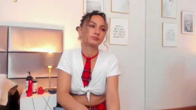 Florasaenz – [Xlovecam] Camgirl Fantastic Boobs Oral – 2026-04-27 09:28:12