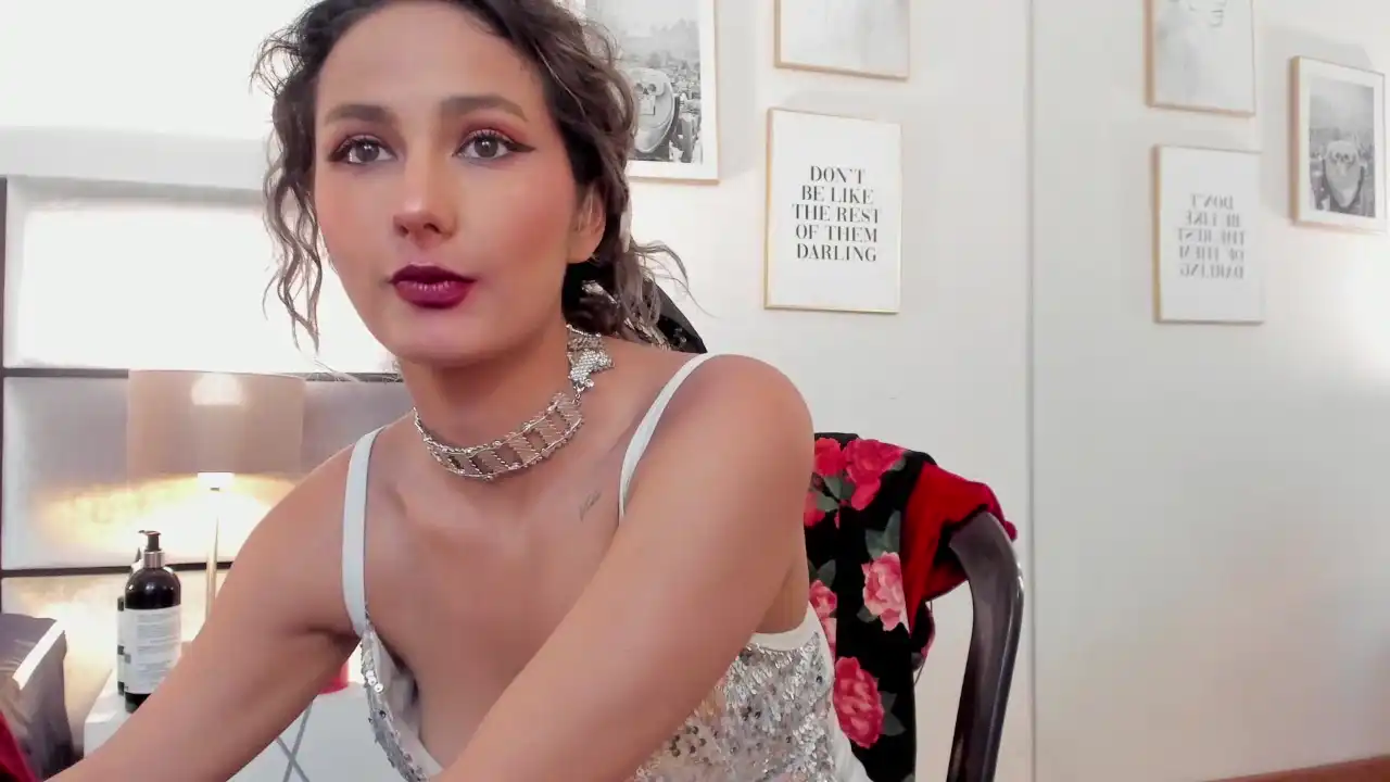 Florasaenz – [Xlovecam] Blowjob High Qulity Video Lovely Amateur – 2025-12-11 16:29:30