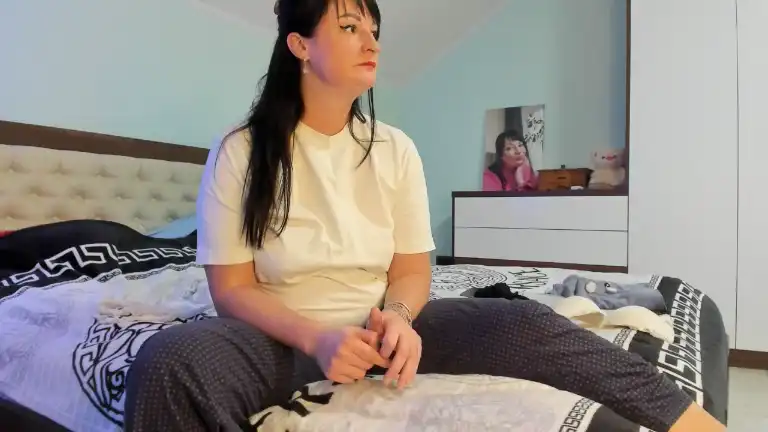 Iracherrynow – [Streamate] Anal Slutty Pussy – 2025-07-30 13:01:43