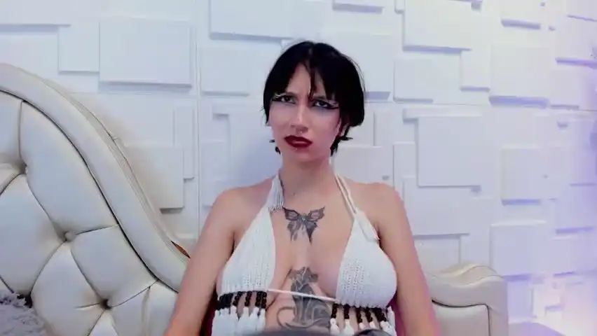 Annieberry – [Amateur.tv] Masturbate Spy Surprise – 2026-06-03 22:42:58