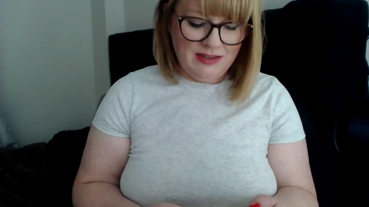 Mayarose_uk – [Stripchat] Babe Webcamchat Surprise – 2026-02-21 21:03:24