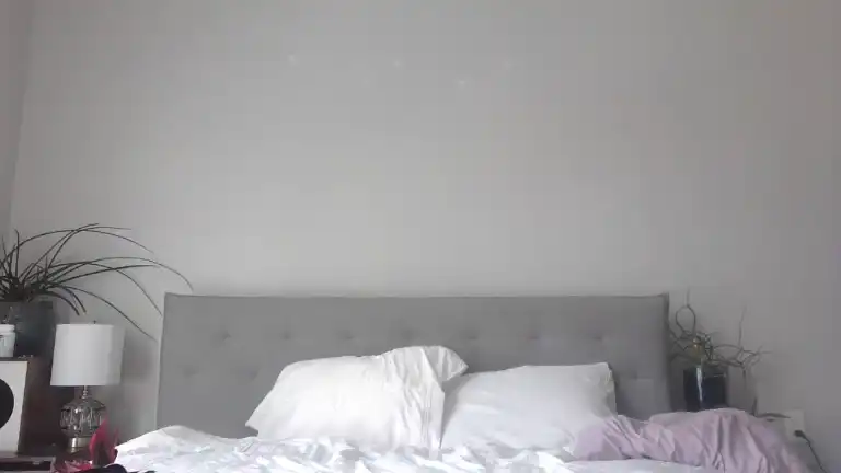 Kandy700 – [Streamate] Caught On Webcam Super Surprise – 2025-02-25 00:08:47