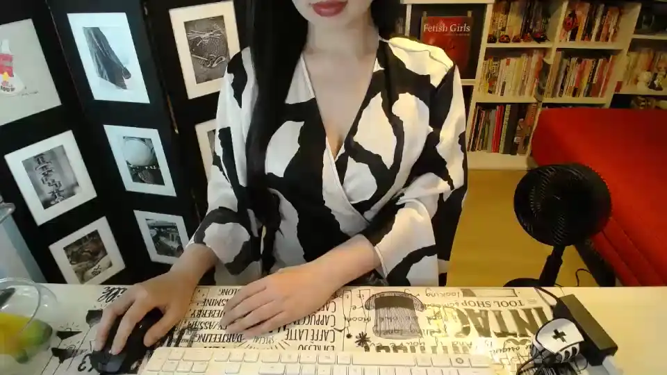 Ayumio8o – [Sakuralive] Mouth Pussy Sweet Girl – 2026-04-29 01:03:56