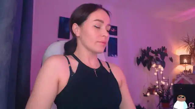 Nightbrew – [Myfreecams] Playing On Live Webcam Art Webcam Chat – 2025-12-17 18:04:09