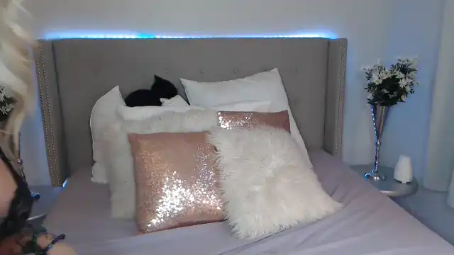 Kay-devon – [Flirt4free] Webcam Chat Teases Does Everything – 2025-07-28 11:11:56
