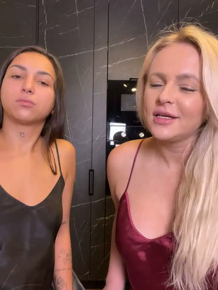 Keep_us_wild – [Stripchat] Babes Gorgeous Suck Dick – 2025-04-14 05:58:14