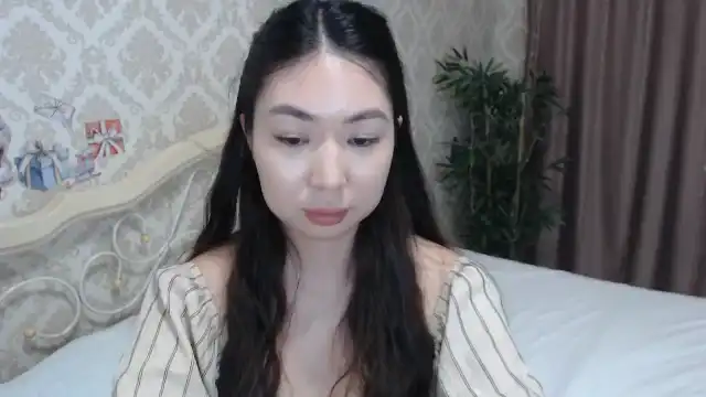 Blackfoxi – [Myfreecams] Sexy Sister Ass Babe – 2025-11-25 13:38:55