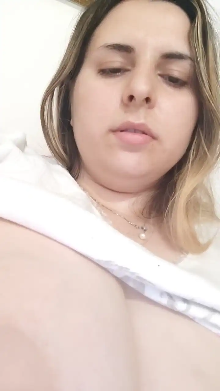 Bombasexyita – [Cam4] Sexcam Ass Play – 2026-05-24 13:16:50