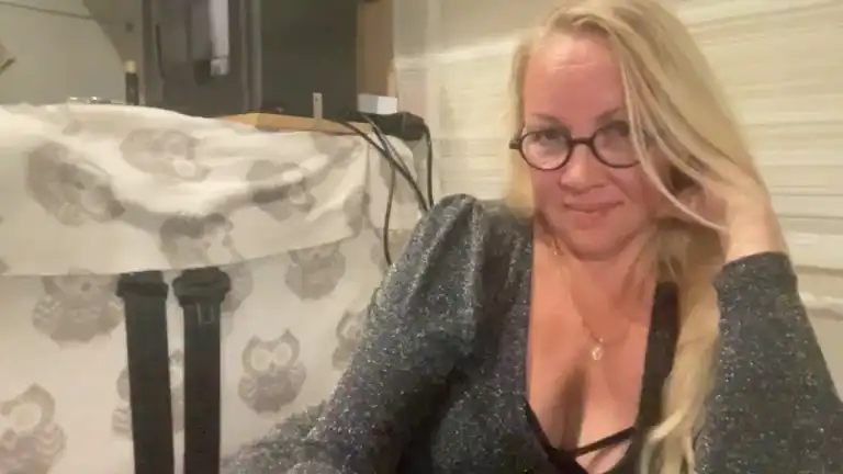 Pumamoore – [Streamate] Pvt Obmihod Webcamchat – 2025-11-29 02:16:49