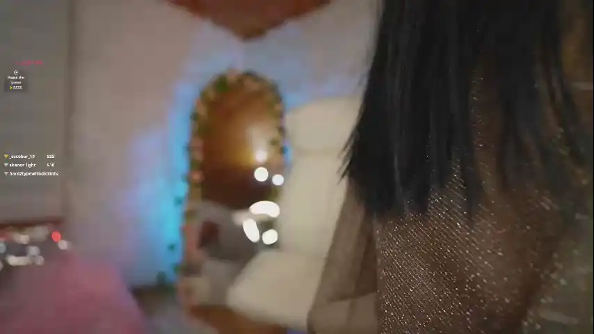 Charlotte19y – [Chaturbate] Flashing Ass Party Hot – 2026-07-18 09:30:49