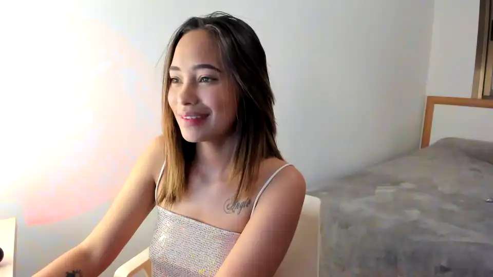 Charlotte_hamilton – [Manyvids Live] Hole Ride Hot – 2025-02-05 11:33:03