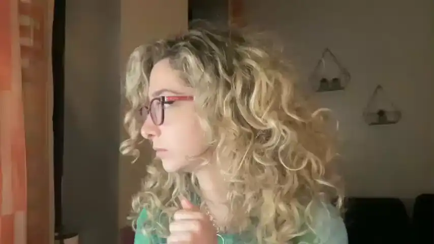 Themissstevie – [Chaturbate] Real Slut Lovers Hidden Show – 2025-10-27 15:58:48