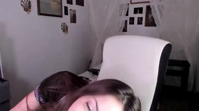 Vanessa_taylor – [Streamate] Horny Webcam Model Busty – 2026-01-15 02:16:44