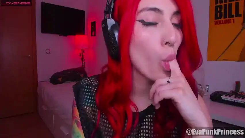 Evapunkprincess – [Amateur.tv] Big Tip Goal Cum Pvt – 2025-08-31 07:32:52