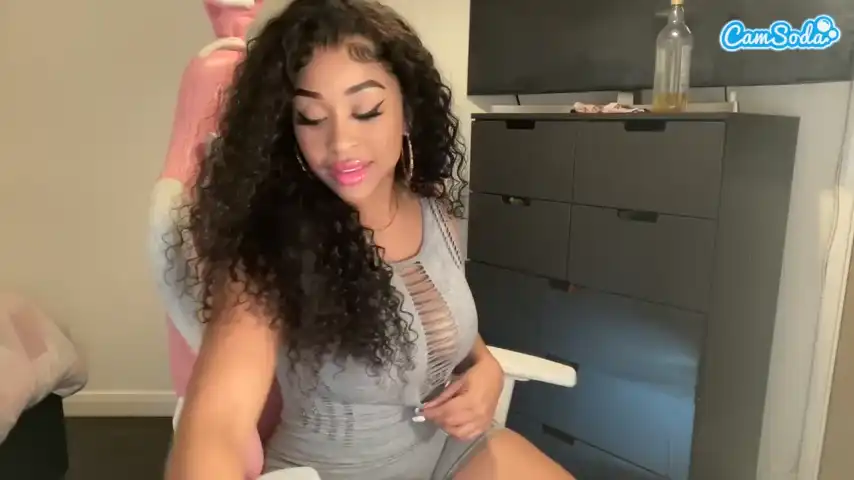 Princessdiva – [Camsoda] Ride Chat Multi Goal Show – 2025-08-19 05:58:29