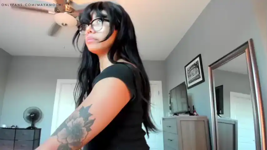 Mayamochi – [Chaturbate] Striptease Webcam Recording Stream Record – 2026-07-11 05:17:38