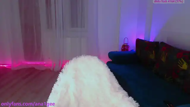 Anagee – [Myfreecams] Fingering Surprise Babes – 2025-04-23 17:47:16