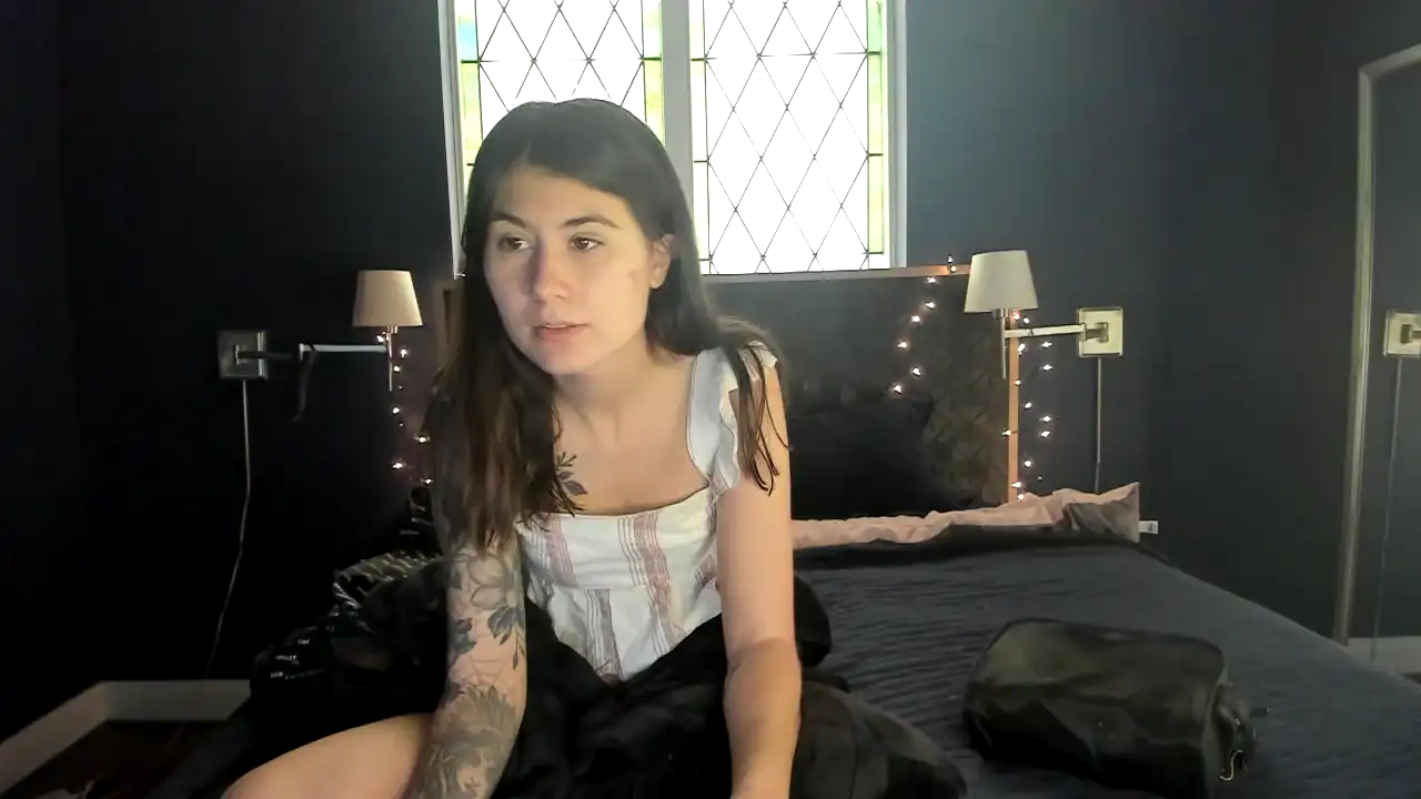Charlottemae – [Manyvids Live] Camgirl Ride Whores – 2026-07-25 07:15:02