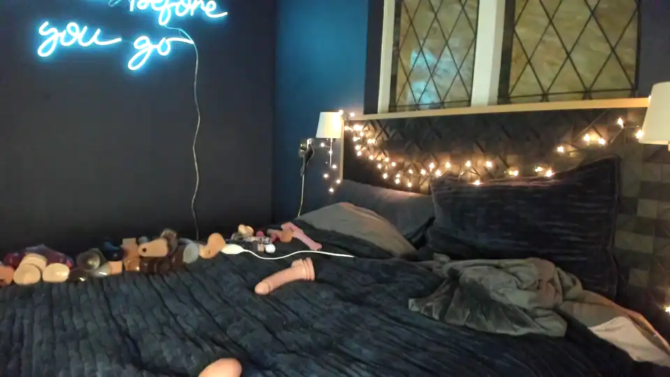 Charlottemae – [Manyvids Live] Spy Video Homemade Fun – 2025-11-08 16:28:37