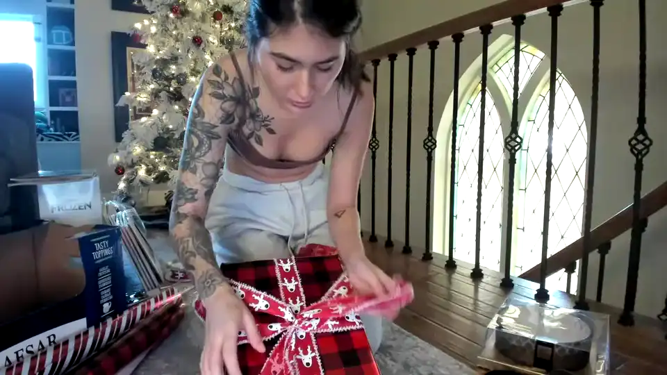 Charlottemae – [Manyvids Live] Gets Dirty Nymph Fingering – 2026-05-25 21:02:34