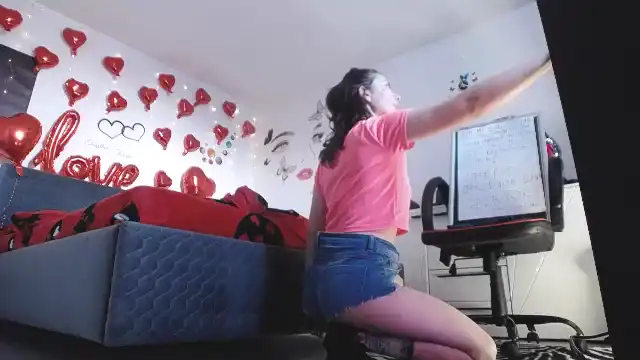 Yrenea – [Myfreecams] Nude Girl Play Finger – 2025-09-25 19:03:39