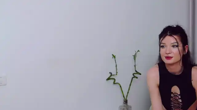 Melissaflyn – [Myfreecams] Nude Girl Erotic Rides – 2025-03-04 09:34:35