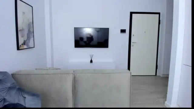 Xmirrabbellax – [Myfreecams] Russian Girl Ticket Show Webcam Recording – 2025-11-24 06:17:29