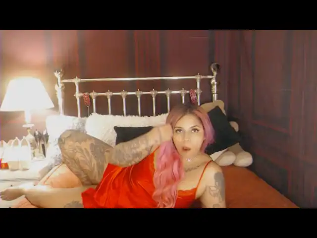 Chili – [Xlovecam] Hot Parts Doggy Masturbation – 2025-09-17 18:11:06