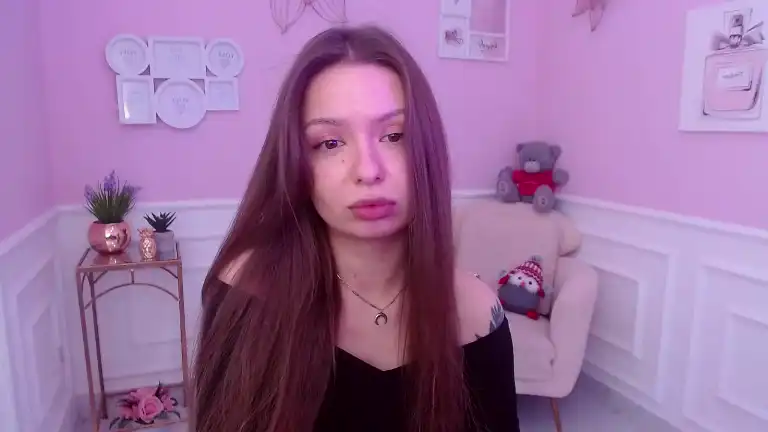 Lucyskiylar – [Streamate] Real Finger Gets Dirty – 2025-06-22 14:10:36