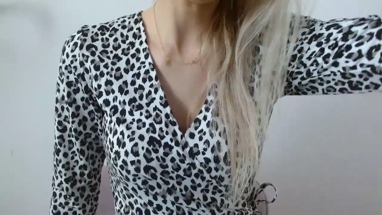 Milena_00_ – [Showup] Hard Pvt Flashing Ass Best – 2025-09-10 01:37:52