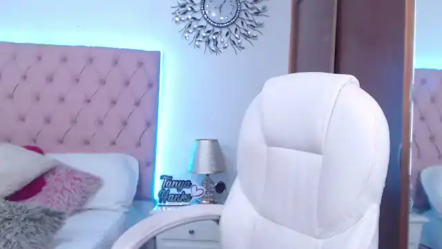 Tanya-hanks – [Flirt4free] Fucking Pussy Webcamsex Webcam Recording – 2025-04-07 17:51:52