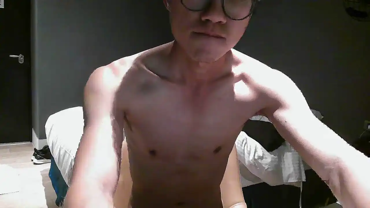 Y0w0y – [Cam4] Mouth First Time Get Fucked – 2025-09-14 23:41:29
