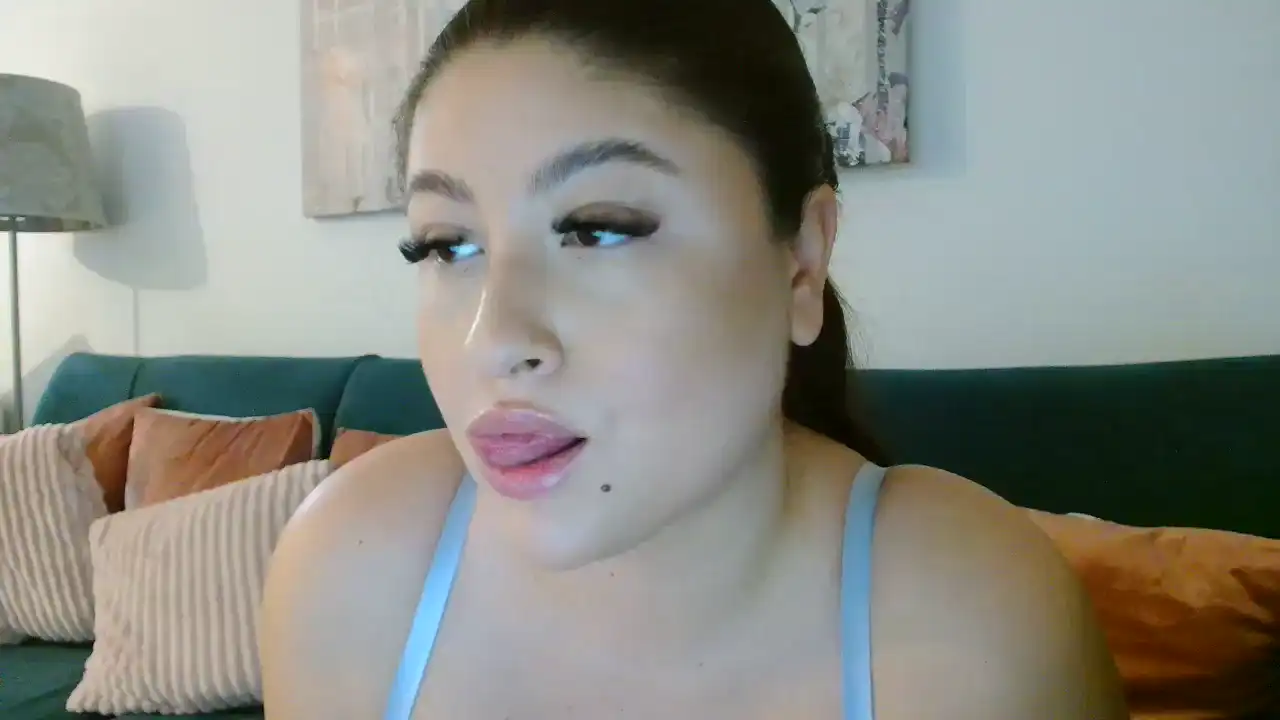 Samyrax – [Myfreecams] Camsex Flashing Ass Loves To Masturbated – 2026-06-06 20:45:45