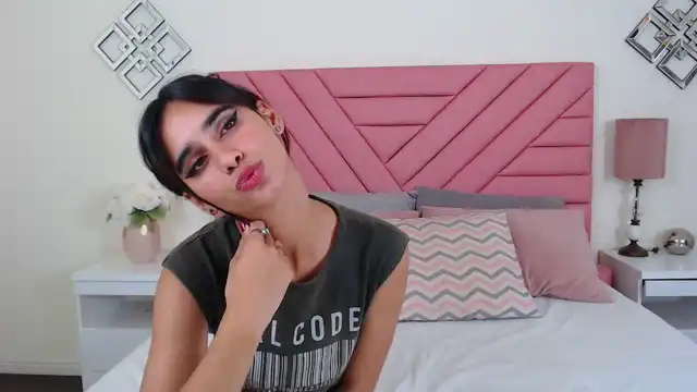 Camilabroks – [Xlovecam] New Record Clip Hot Show Spy – 2025-05-03 17:29:52
