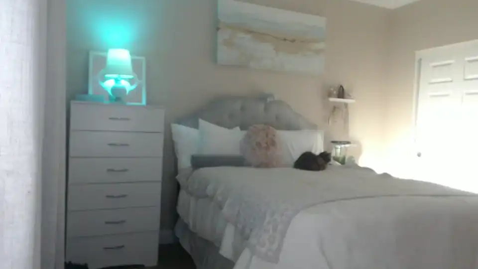 Queen_bambii – [Myfreecams] Masturbation Amateur Sexy Girl – 2025-04-19 08:54:32