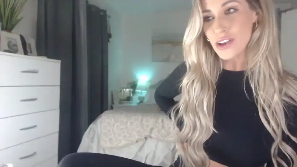Queen_bambii – [Myfreecams] Tru Private Sweet Model Homemade – 2025-10-01 19:21:50