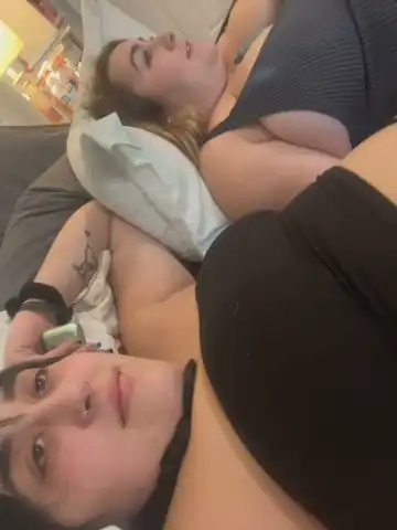 Thicbunz – [Stripchat] Lips Super Shows Ass – 2025-01-29 01:10:43